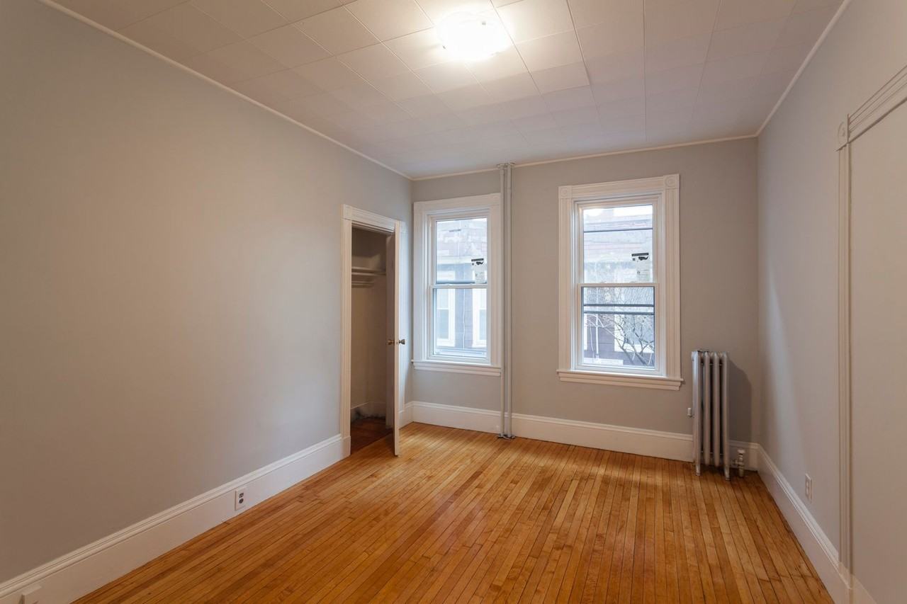 33 Cherry St - Photo 7 of 16