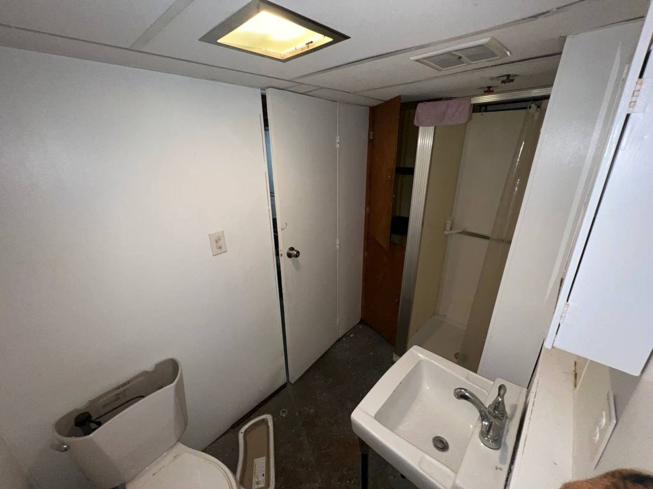 4091 E 56th St - Photo 4 of 17