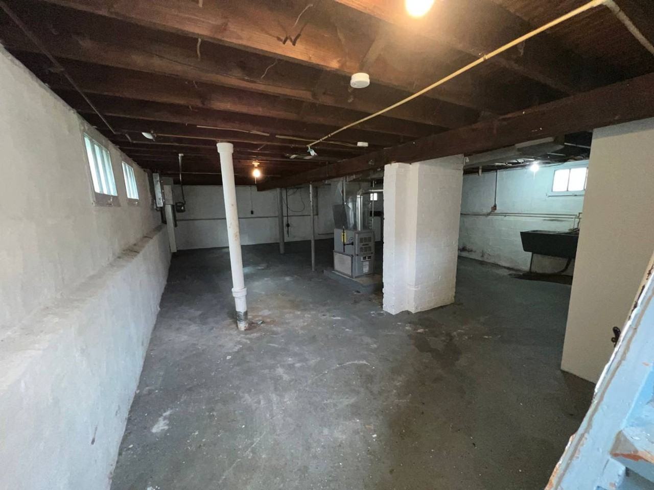 4091 E 56th St - Photo 6 of 17