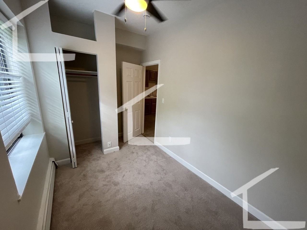 16 Pompeii St - Photo 2 of 8