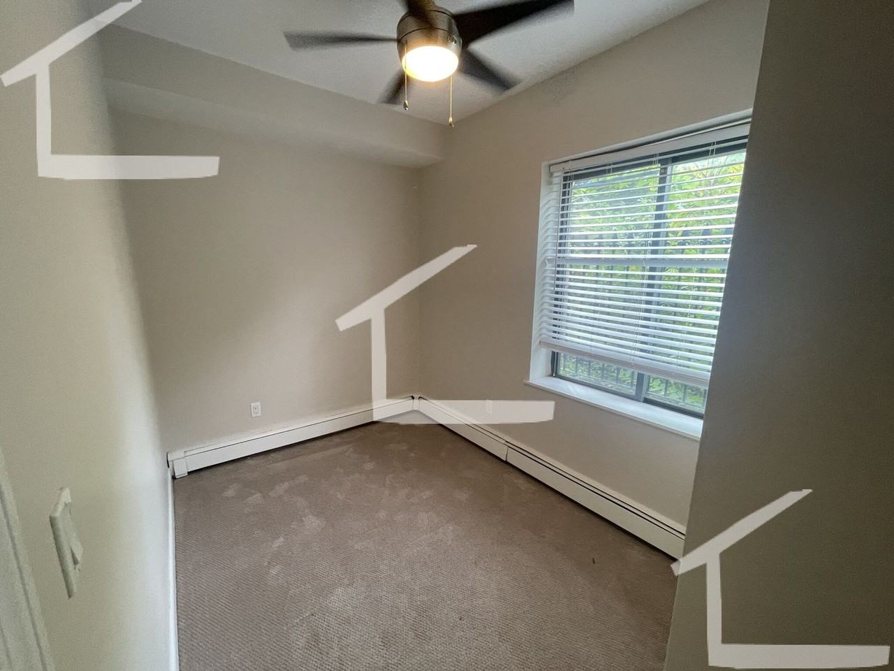 16 Pompeii St - Photo 3 of 8