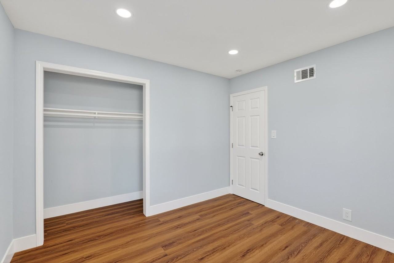 1519 E Michelson St - Photo 7 of 11