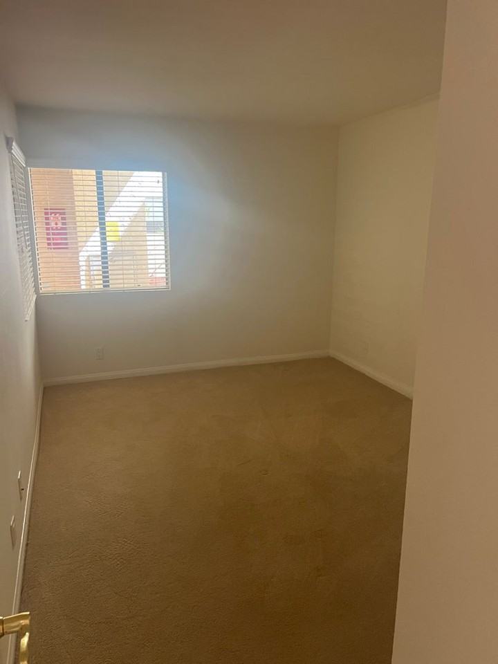 2201 Via Carrillo - Photo 5 of 26