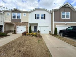 featured image of 926 Clearhaven Ln