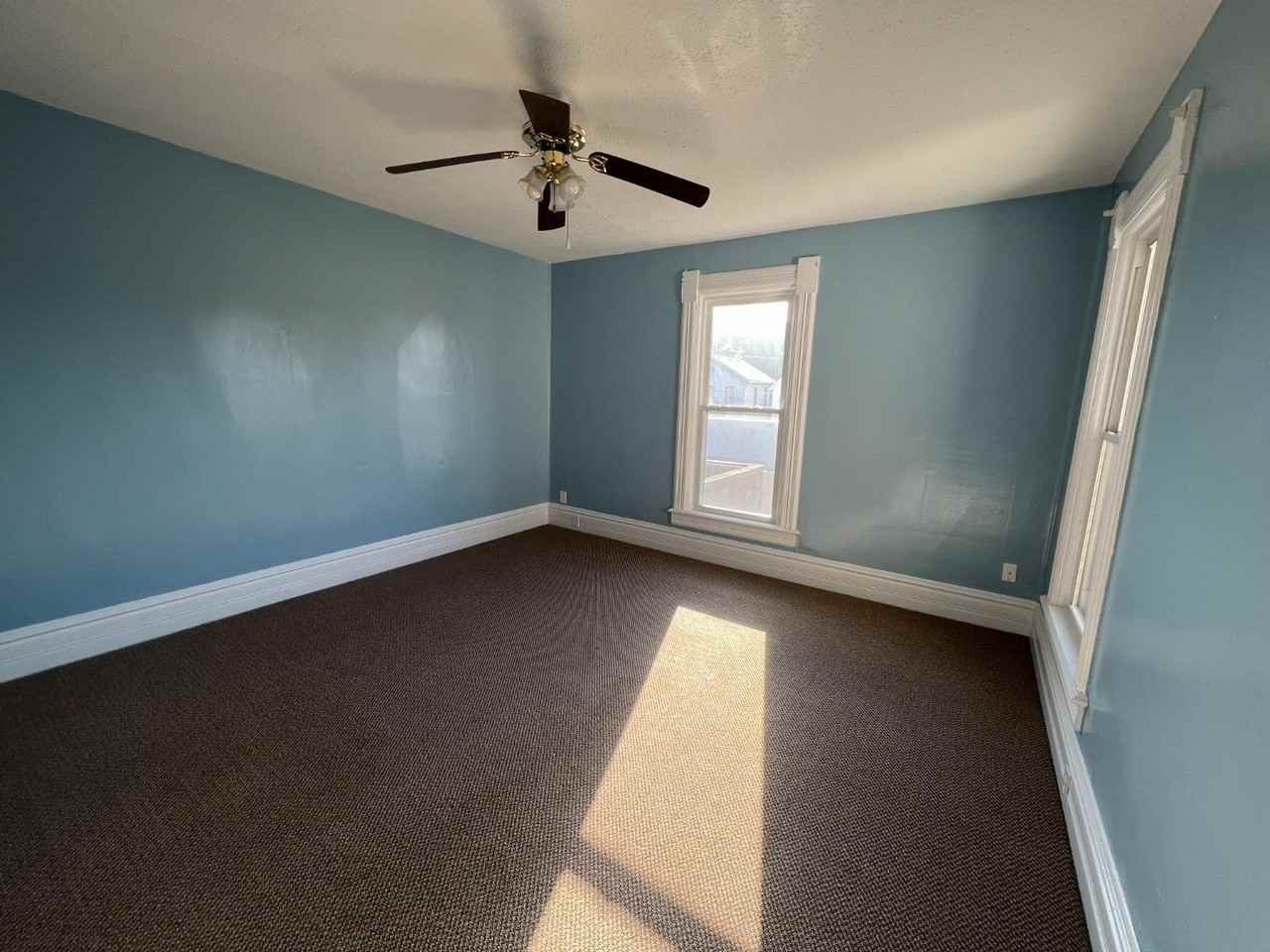 109 Lincolnway - Photo 2 of 16