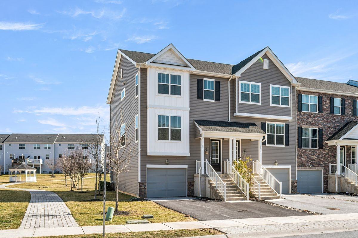 1857 Boulder Dr - Photo 2 of 31