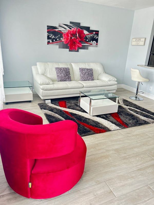 107 Chatham F - Photo 3 of 33