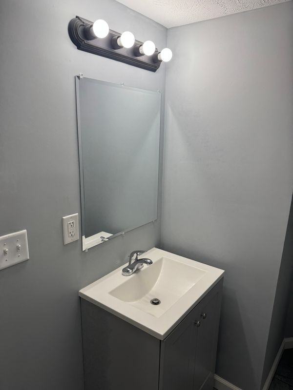 7722 Park Dr - Photo 4 of 15