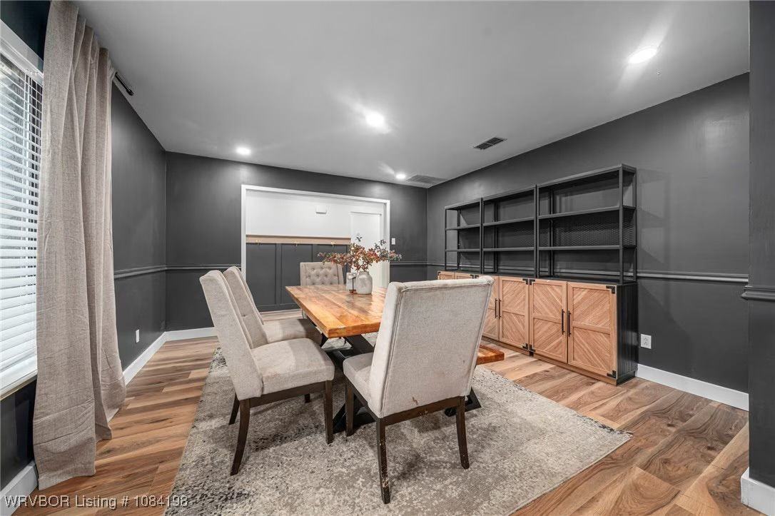 3021 S 96th St - Photo 3 of 19