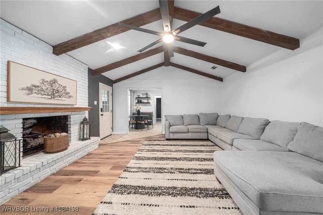 3021 S 96th St - Photo 5 of 19