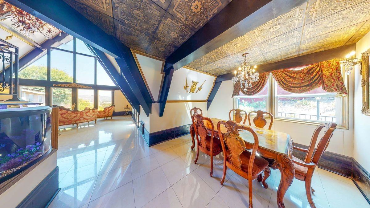 1620 Cliffdale Rd - Photo 4 of 15