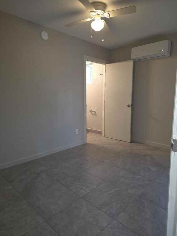 624 E Roosevelt Ave ##6 - Photo 4 of 9