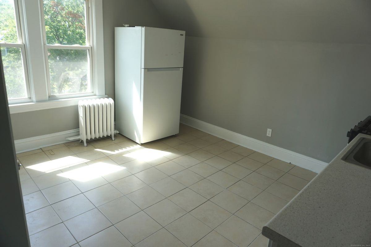 3371 Main St - Photo 6 of 8