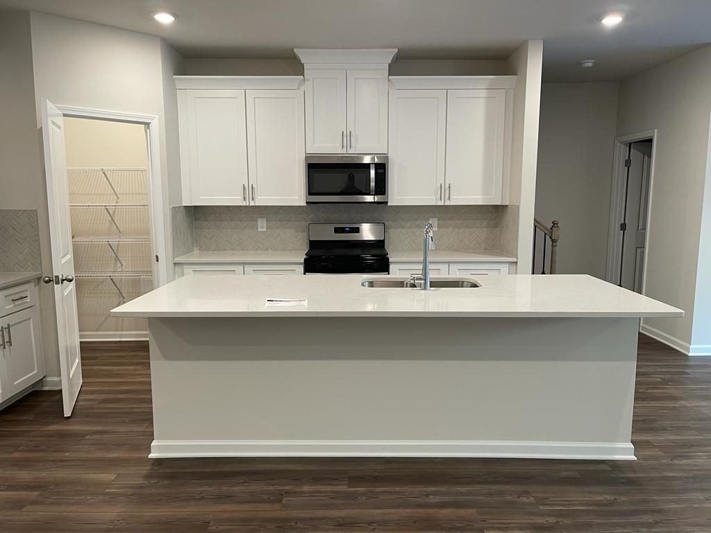 78 Cedar Ln - Photo 2 of 14