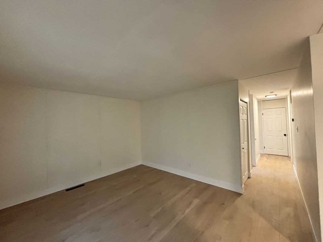 20436 Washburn St - Photo 3 of 10