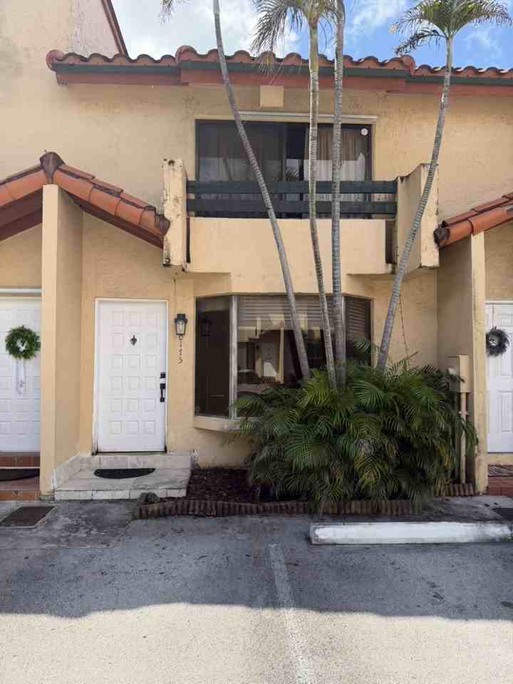 10175 Sw 77th Ct #10175 - Photo 3 of 20