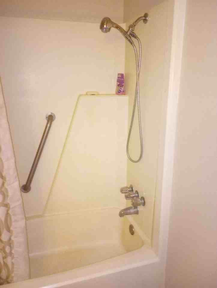 246 S Johnson St - Photo 2 of 5