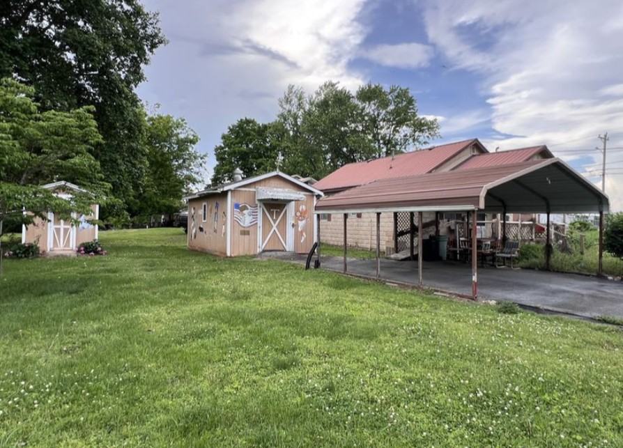 1001 W Main St #NA - Photo 2 of 2