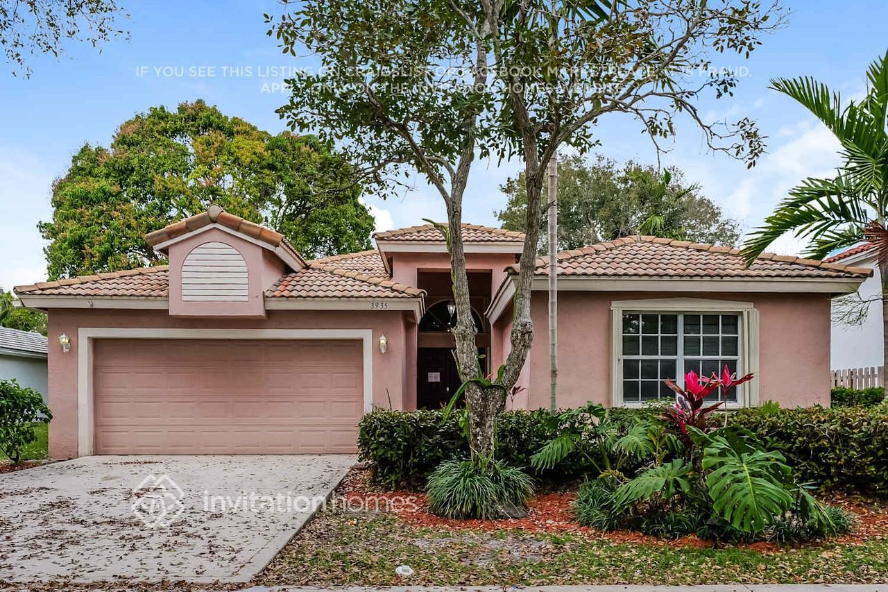 3935 Majestic Palm Way