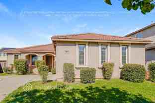 1901 Pyramid Creek Dr - Photo 1 of 1