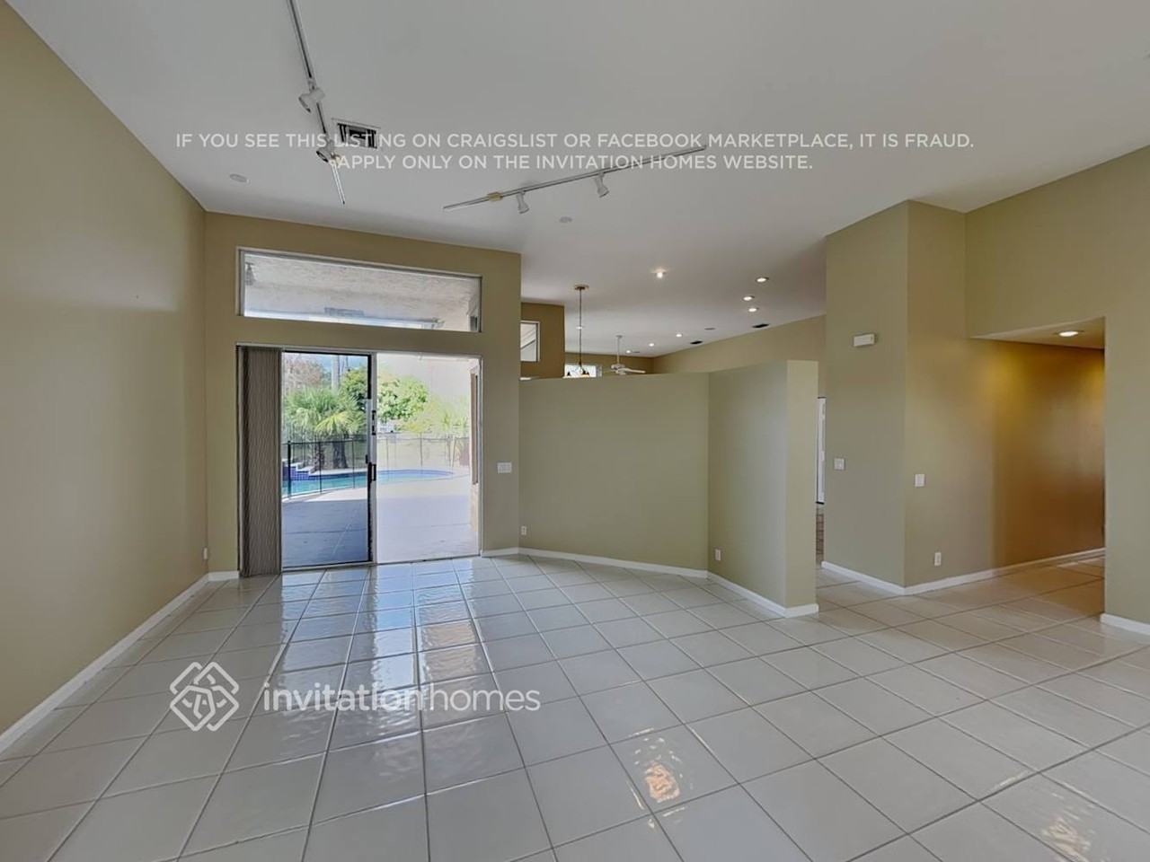 8227 Nw 41st St - Photo 3 of 22