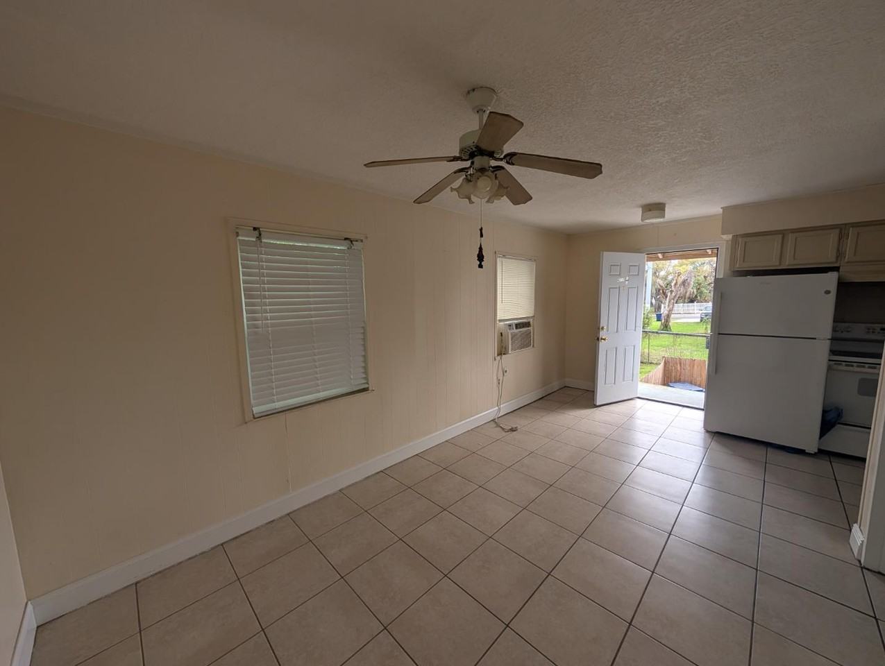 8312 N 11th St - Photo 2 of 9