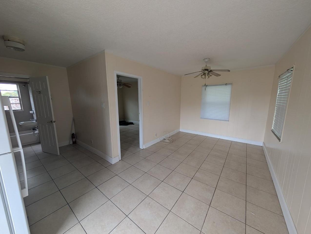 8312 N 11th St - Photo 3 of 9