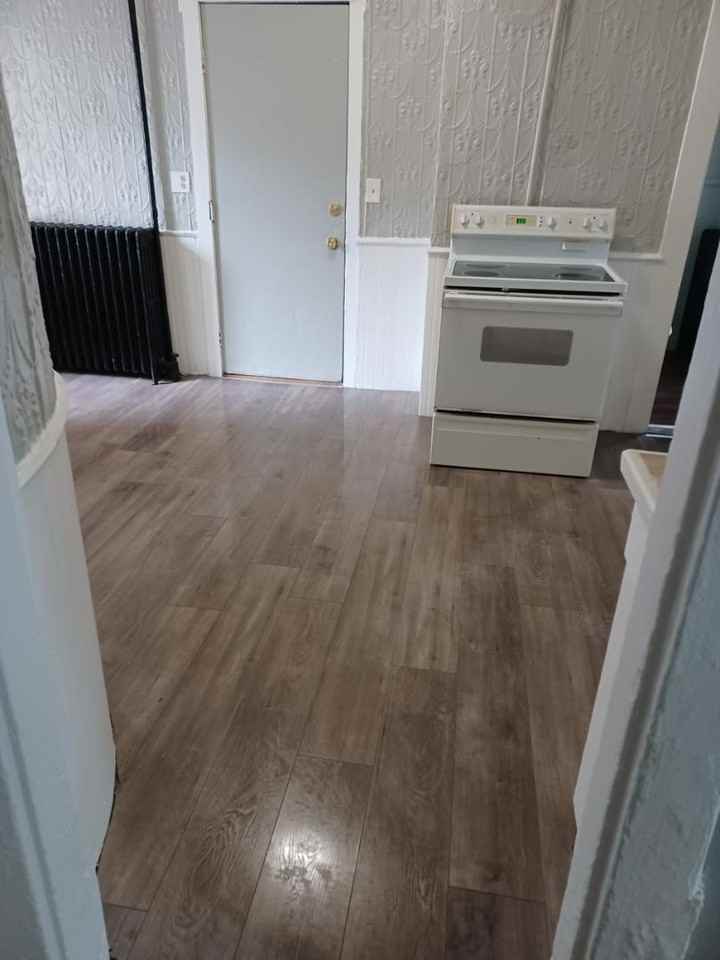 204 Blake St - Photo 4 of 16