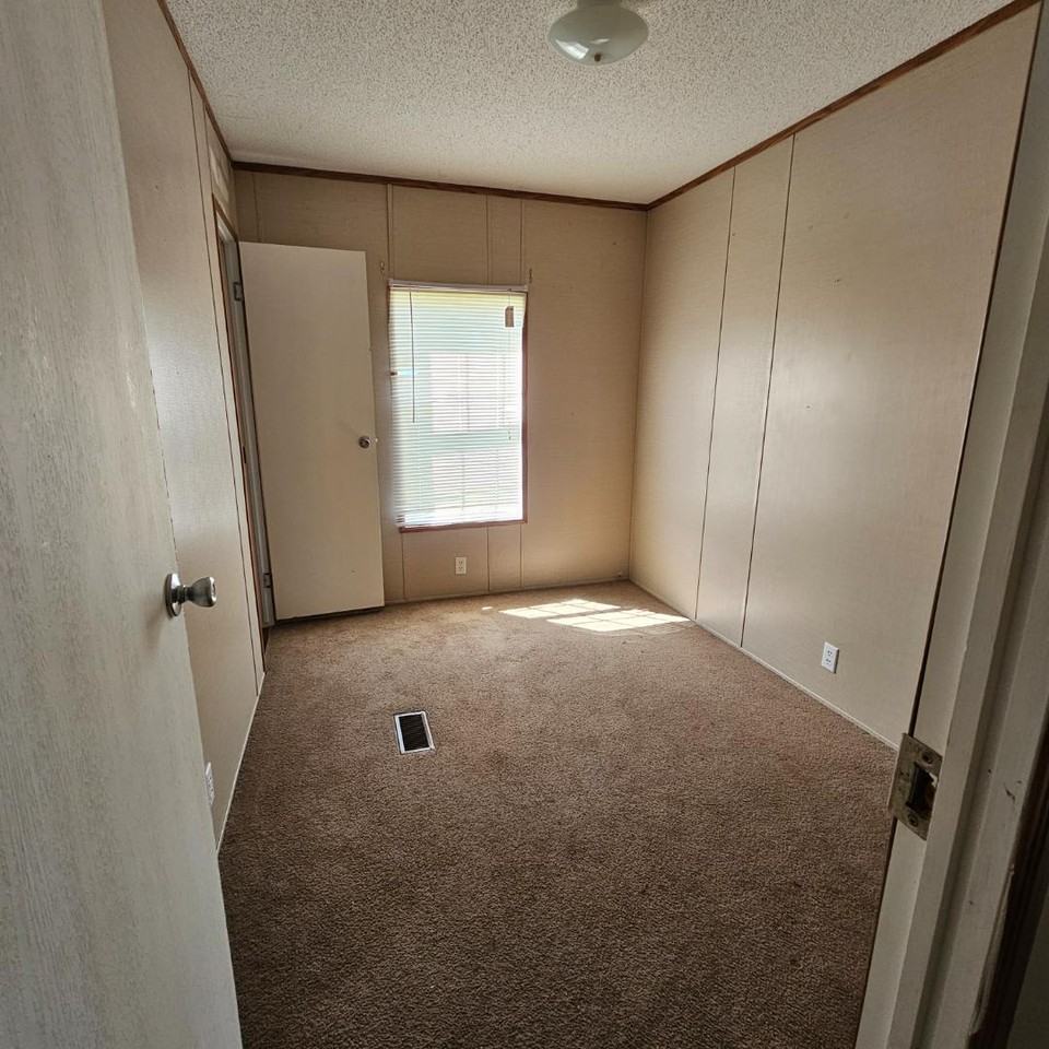 318 Saint Charles Bypass Rd - Photo 4 of 10