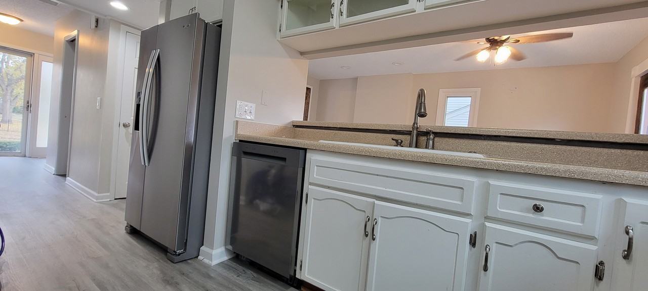 312 38th Street - Photo 5 of 19