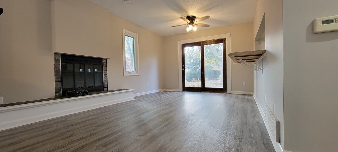 312 38th Street - Photo 7 of 19