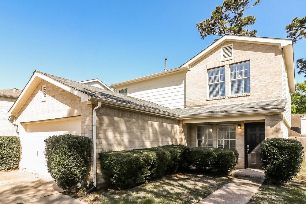 20622 Bishops Gate Ln - Photo 4 of 17