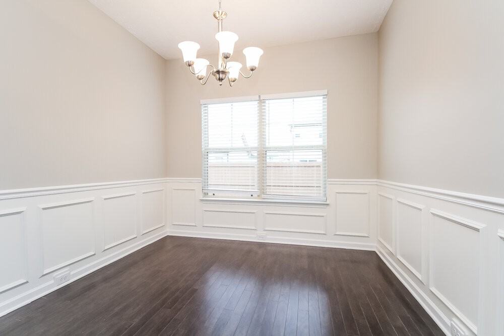 1728 Bellamy Ln - Photo 6 of 17