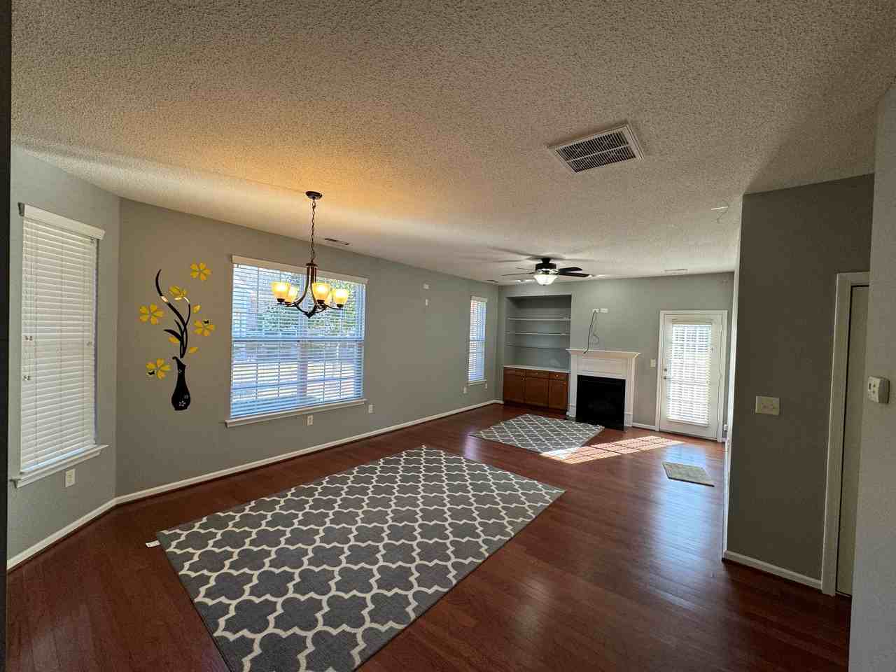 1463 Otterbourne Cir #1 - Photo 7 of 12