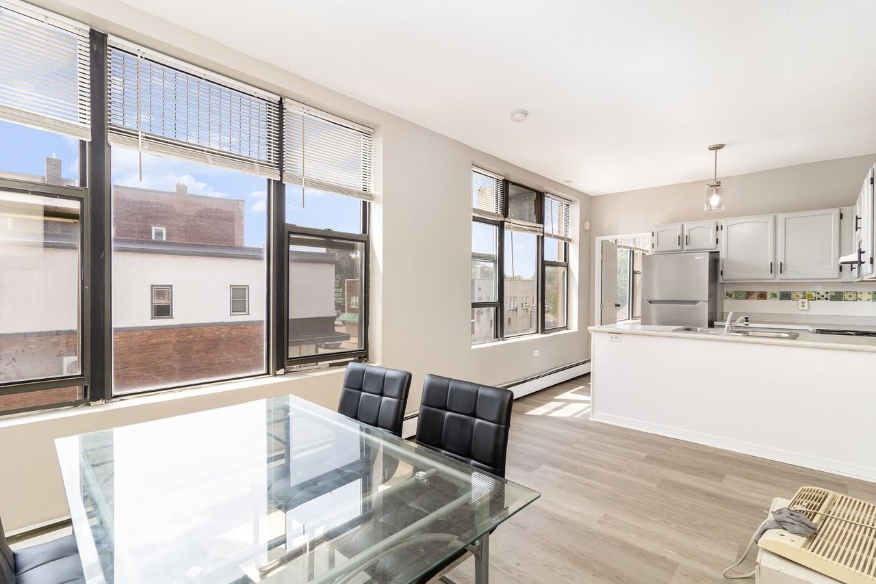 904 Rice St #212 - Photo 4 of 17