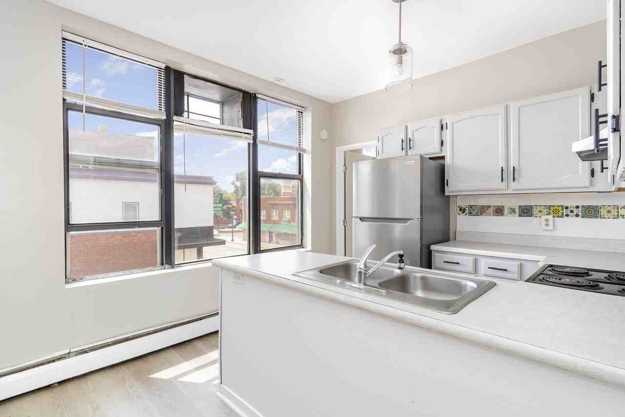 904 Rice St #212 - Photo 6 of 17