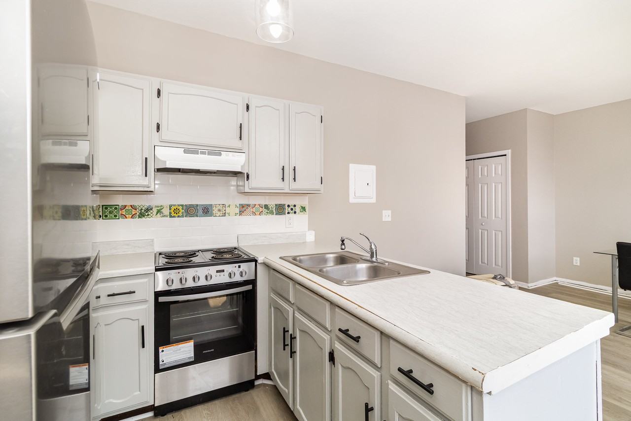 904 Rice St #212 - Photo 7 of 17