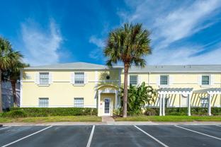 Seahorse Dr #H - Photo 1 of 1