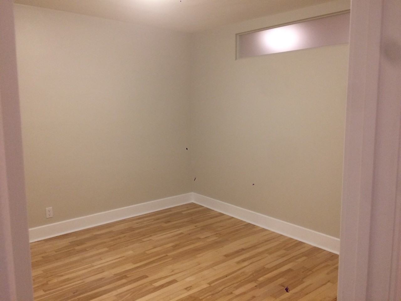 482 Av Fothergill - Photo 6 of 12