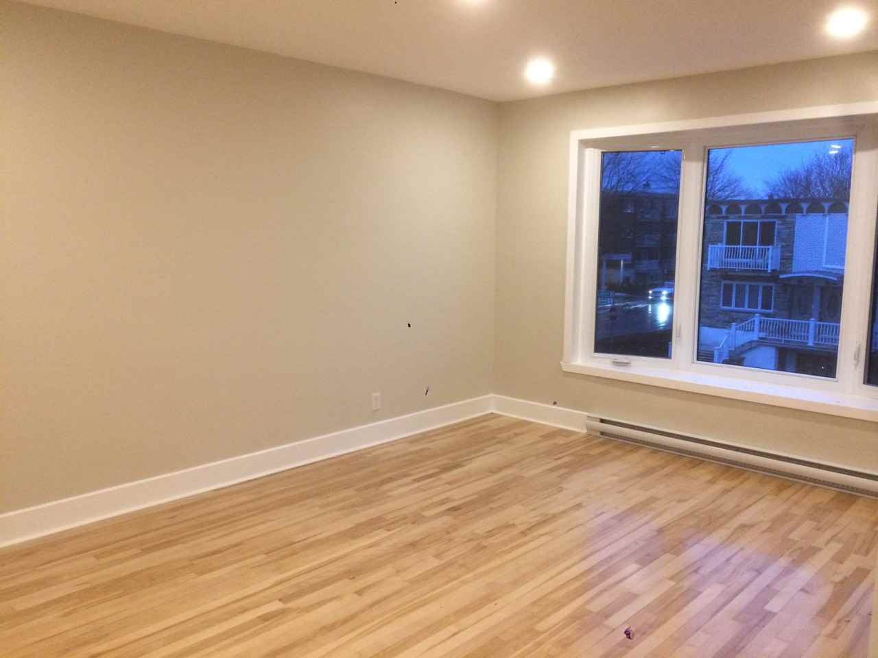 482 Av Fothergill - Photo 7 of 12