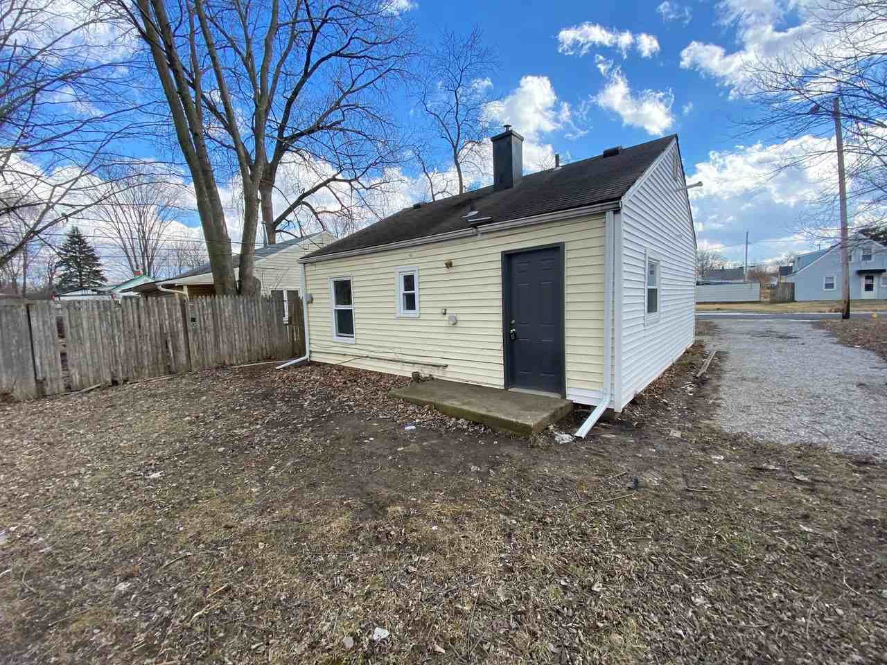 3411 Mccormick Ave #1 - Photo 2 of 7