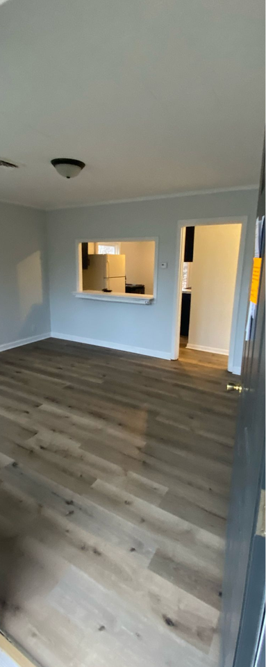 3411 Mccormick Ave #1 - Photo 4 of 7