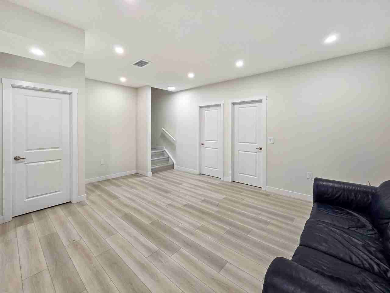 29 Amblefield View Nw - Photo 3 of 18