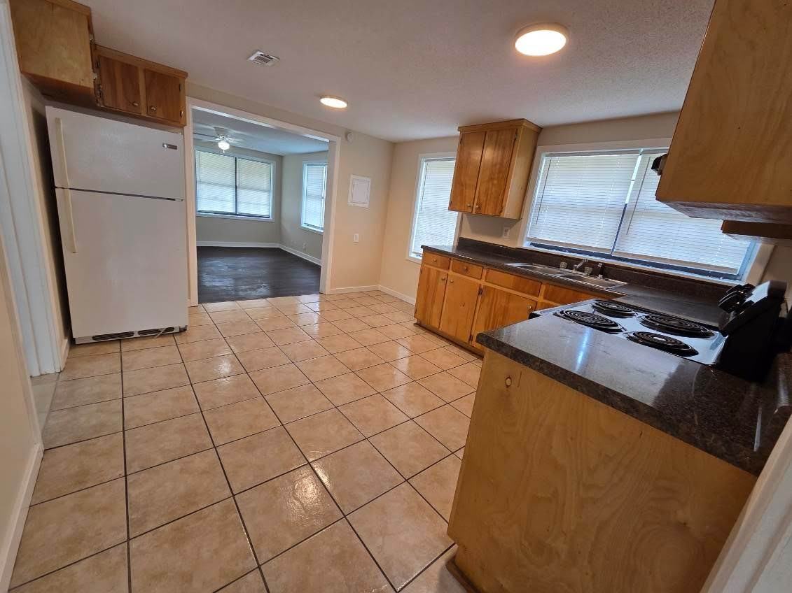 107 N Erin St #107NERINST - Photo 5 of 17