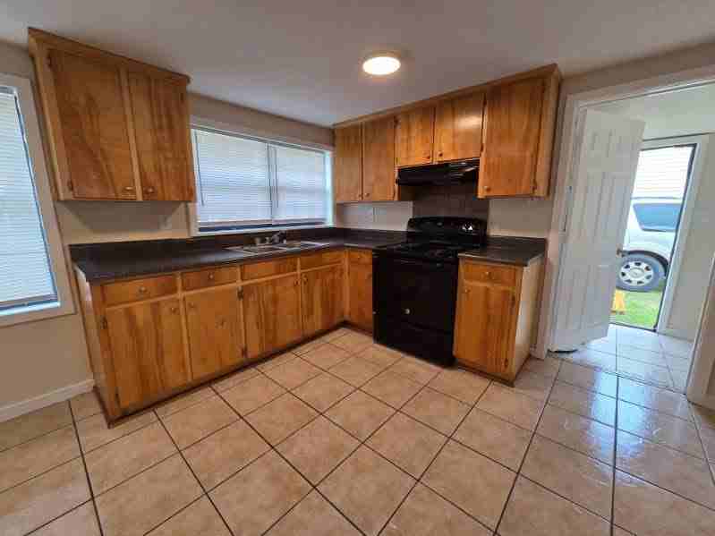 107 N Erin St #107NERINST - Photo 7 of 17