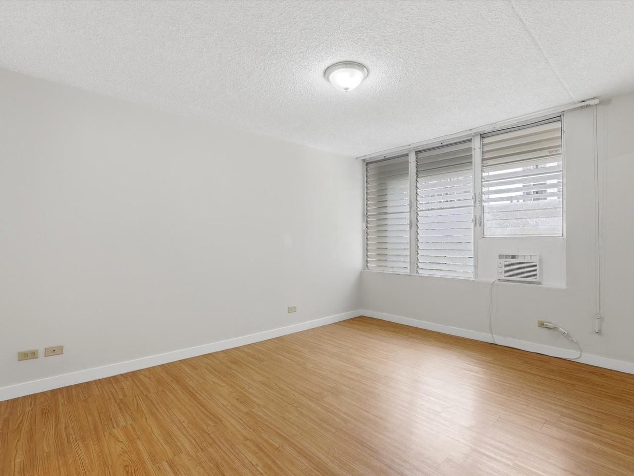 2533 Ala Wai Blvd #1 - Photo 4 of 15