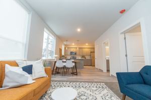 featured image of 15 Manseau St