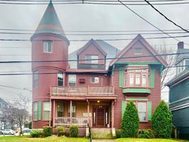 featured image of 318 Pawtucket St