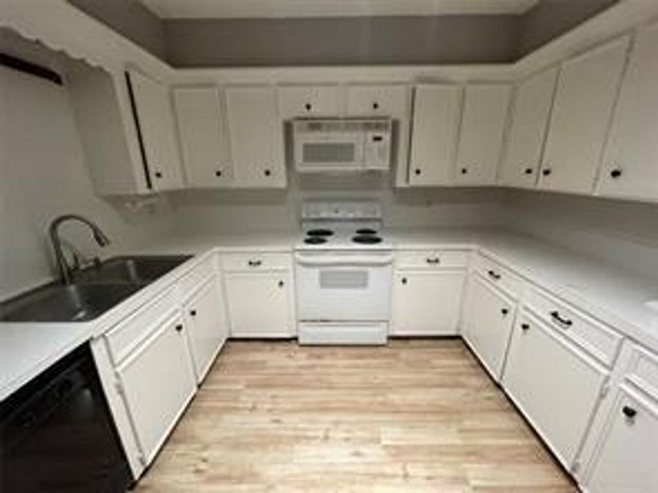 12019 Willow Ln - Photo 5 of 9