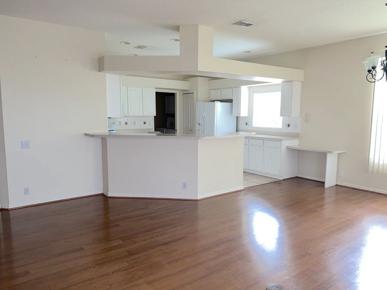 3233 Bellflower Way - Photo 3 of 17